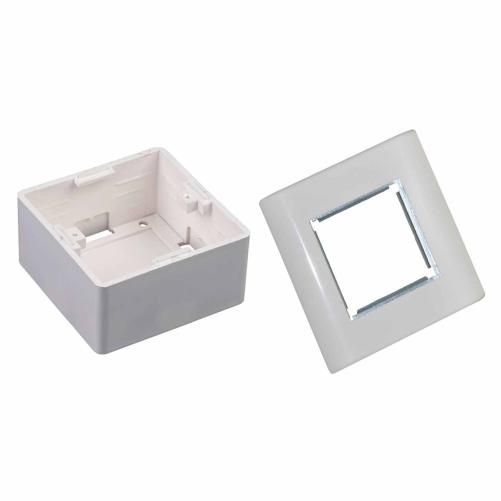 Boîtier saillie pour plastron 45 - Moulure et goulotte